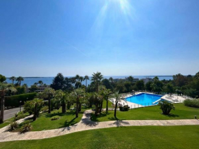 A085-Splendide appartement refait neuf avec vue mer
